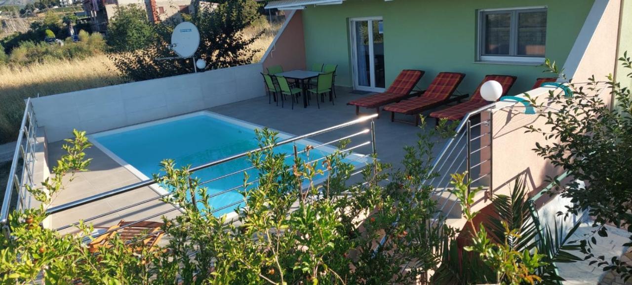 Apartment M&M With Private Pool Kučine Esterno foto