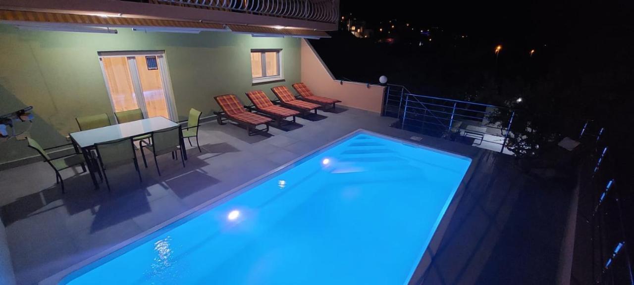Apartment M&M With Private Pool Kučine Esterno foto