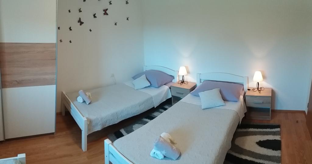 Apartment M&M With Private Pool Kučine Esterno foto