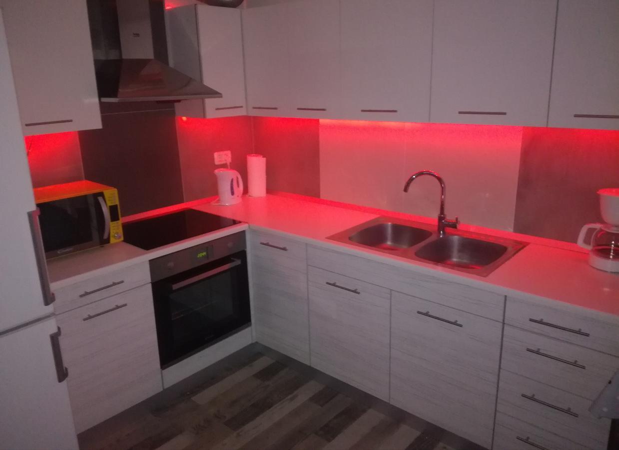 Apartment M&M With Private Pool Kučine Esterno foto